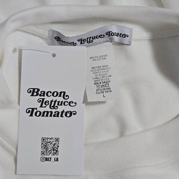 BACON LETTUCE TOMATO CREW TUNIC TOP, IVORY W/COLORFUL LETTERS, SIZE LARGE, NWT - Picture 6 of 7